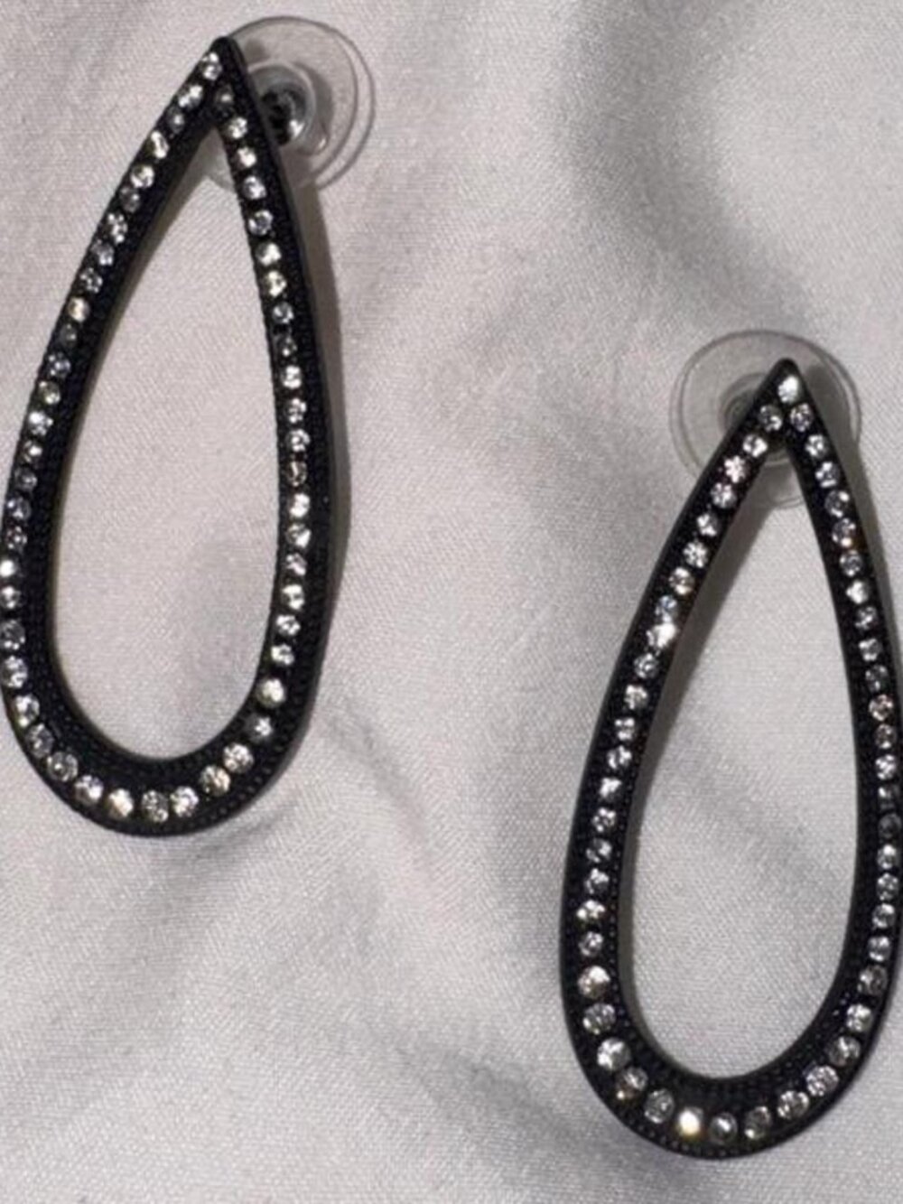 Black teardrop earrings with rhinestones 🖤💎